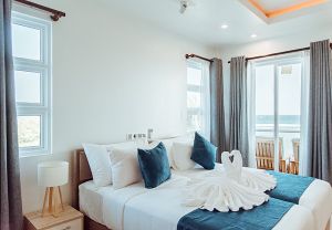 Deluxe Oceanfront Double Room